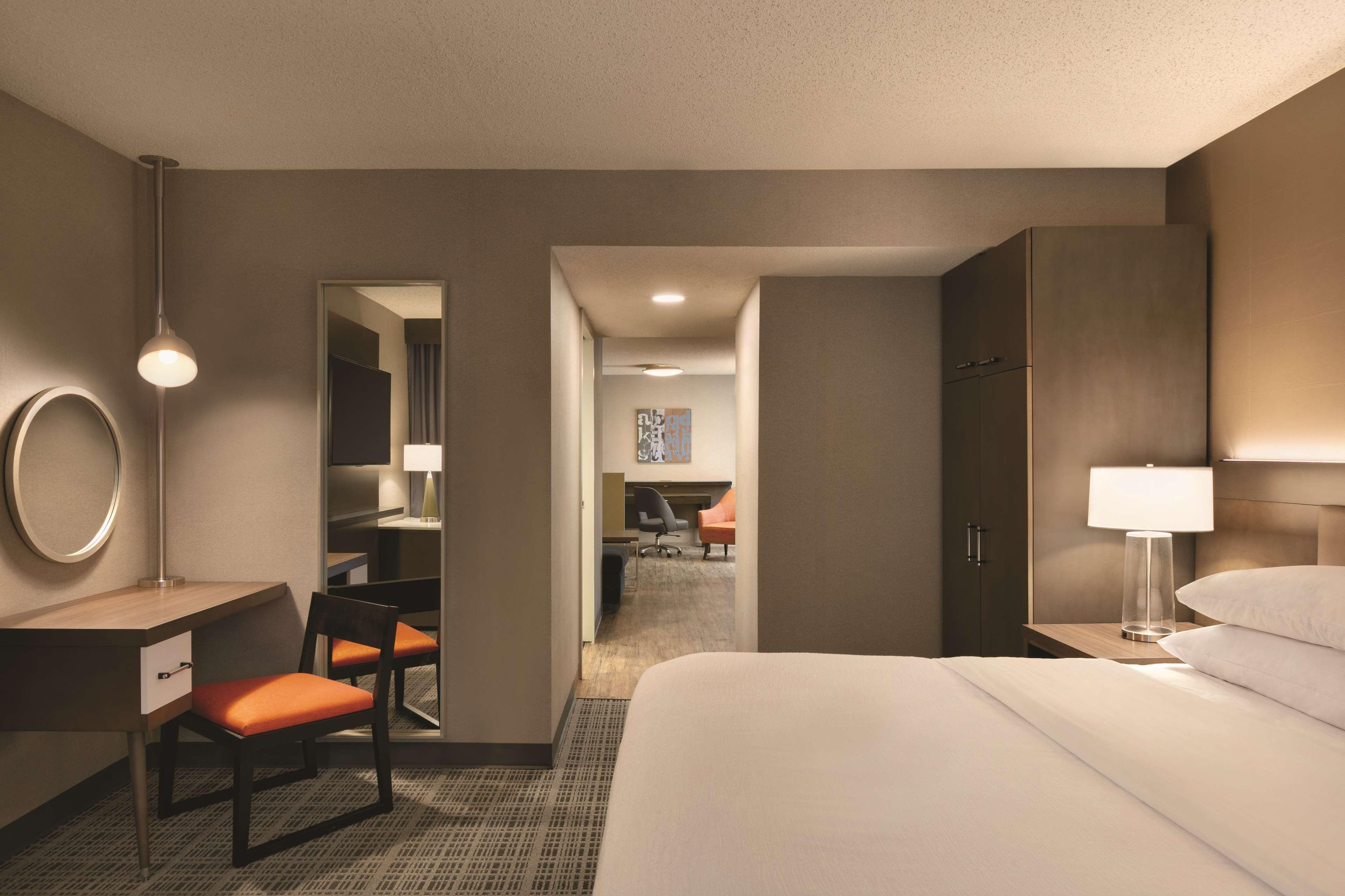 Embassy Suites By Hilton Richmond Dumbarton Zewnętrze zdjęcie